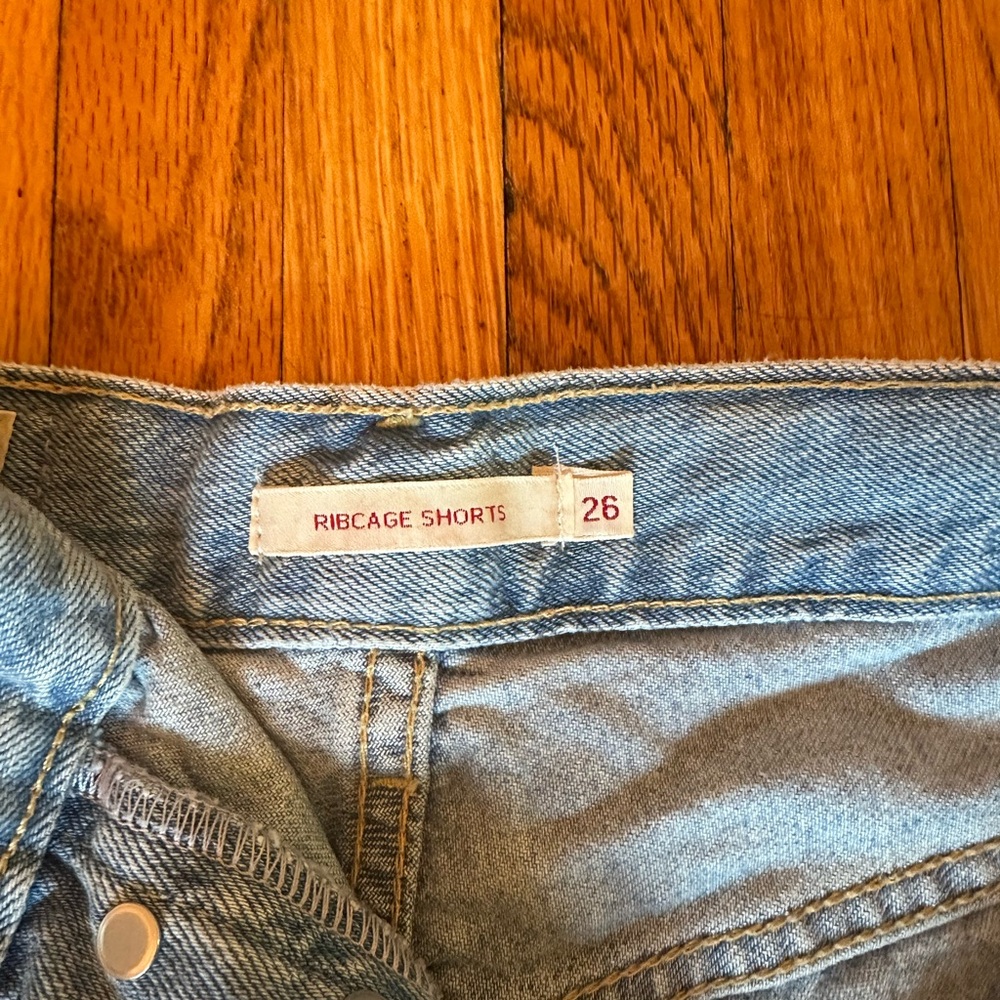 Levi's Light Blue Denim Jean Shorts - Picture 4 of 5